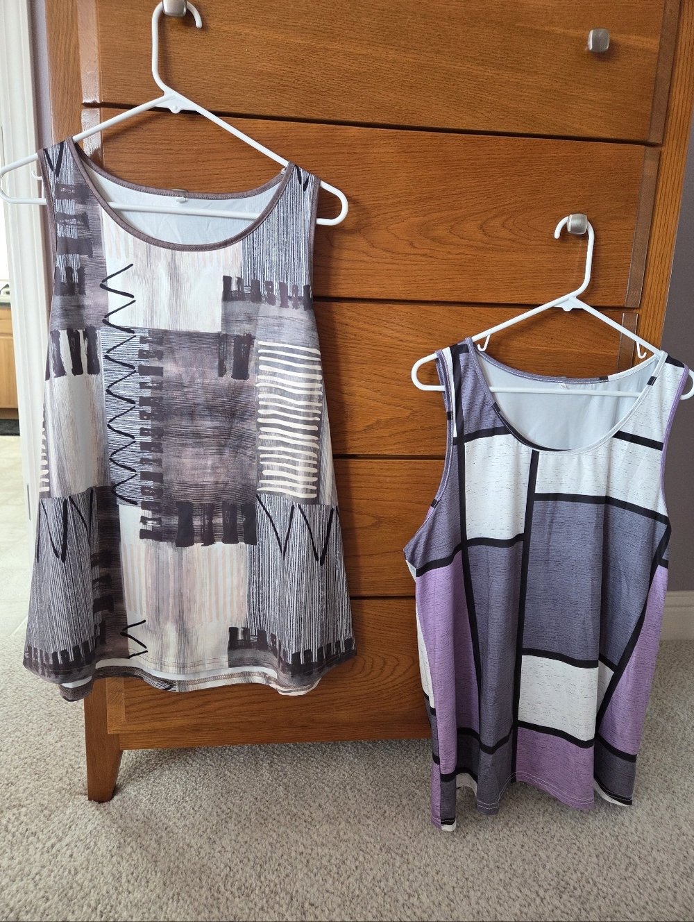 2 Sleeveless Summer Art-Print Tunic Tops Both 1X